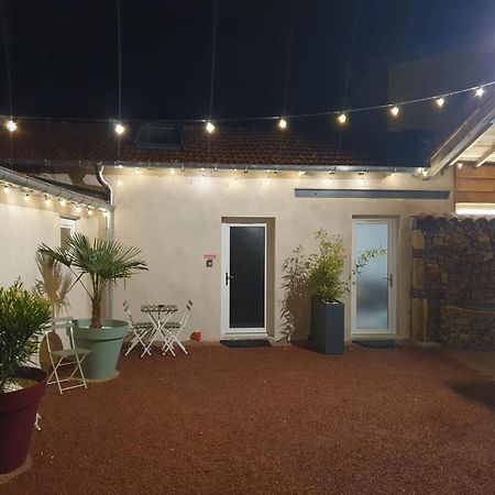Le Boheme, Sauna & Spa Riorges Bagian luar foto