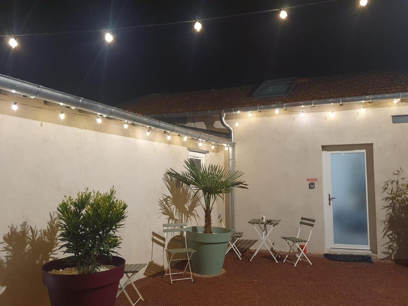 Le Boheme, Sauna & Spa Riorges Bagian luar foto
