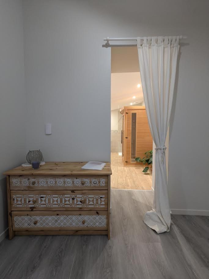 Le Boheme, Sauna & Spa Riorges Bagian luar foto