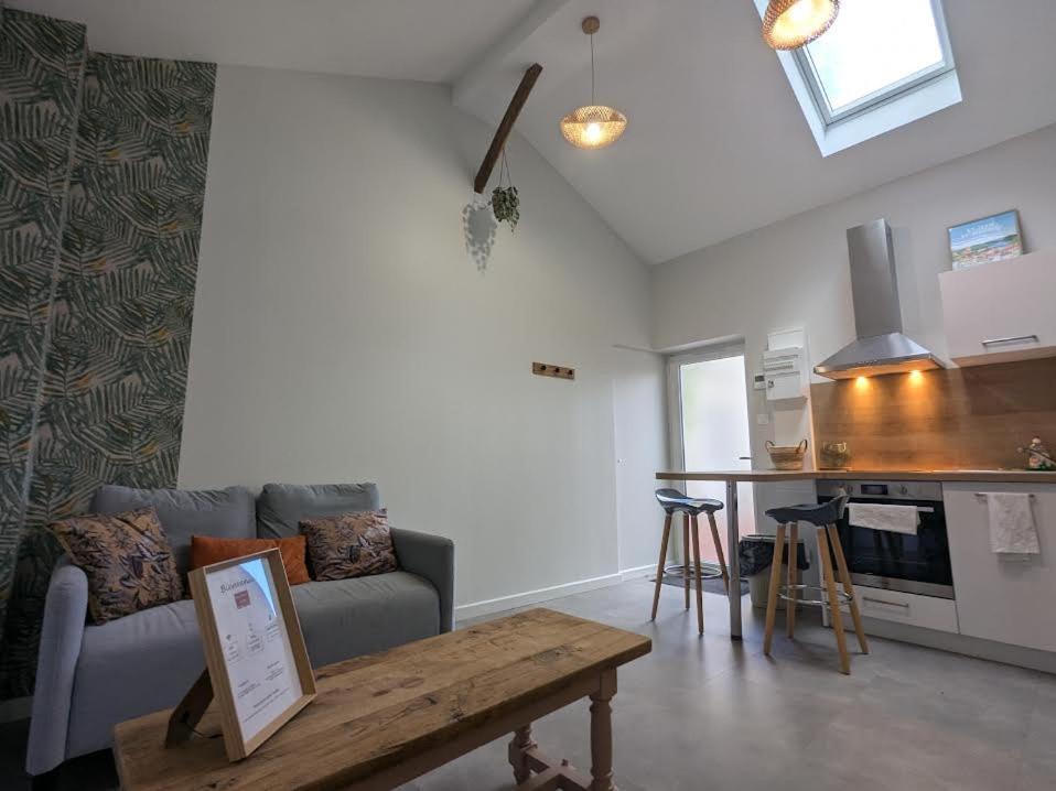 Le Boheme, Sauna & Spa Riorges Bagian luar foto